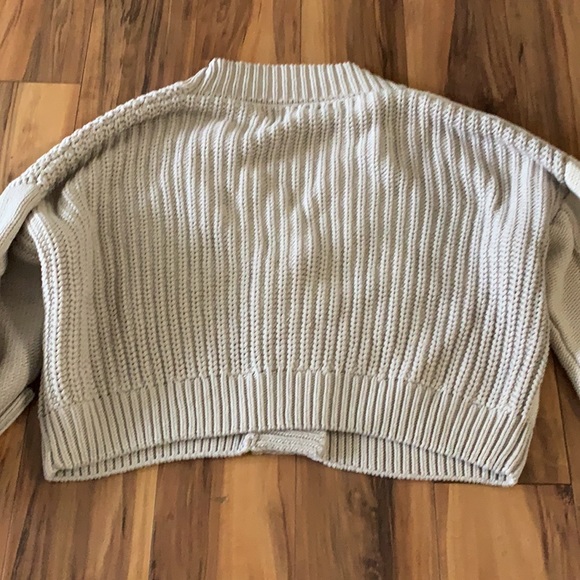 Knit sweater - Picture 3 of 3